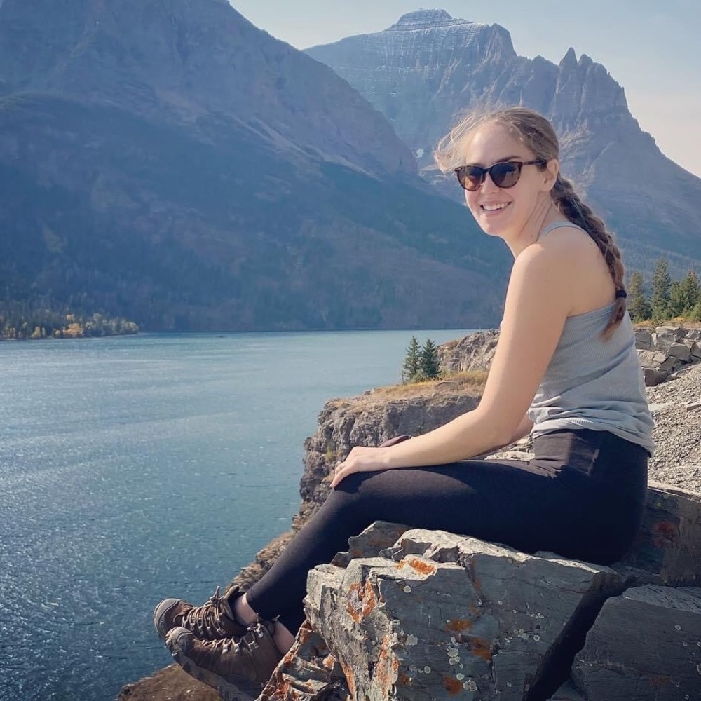 Meet your Posher, Lauren